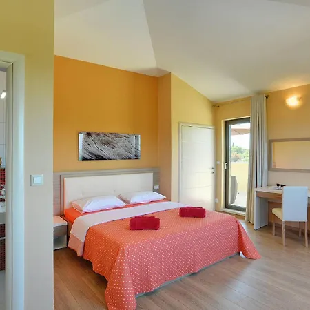 Semesterbostad Rachele *